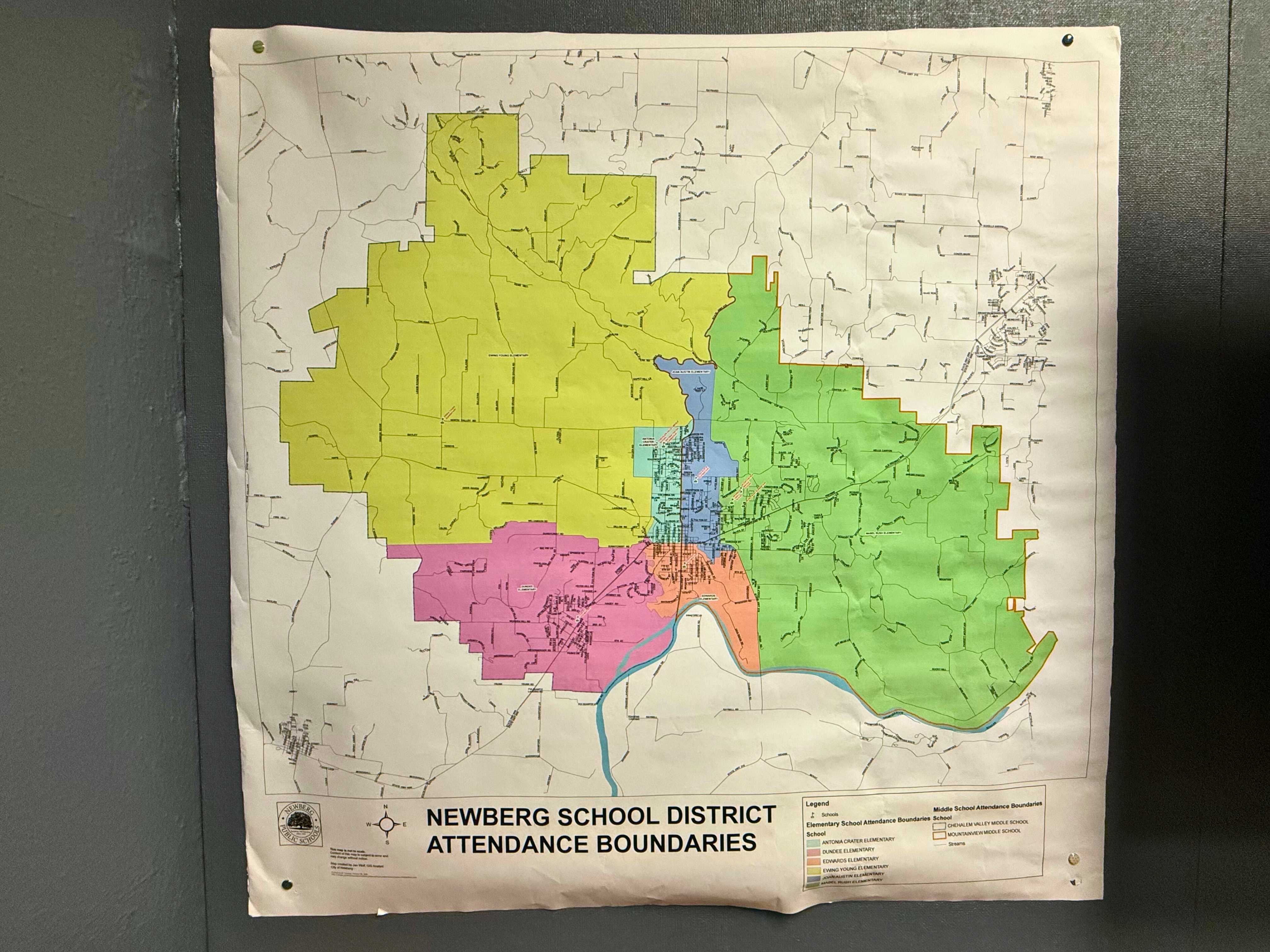 As Enrollment Falls, Newberg-Dundee Weighs Changes to School Boundaries 